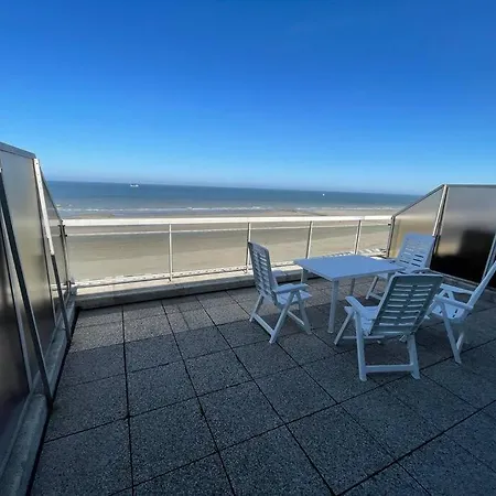 Apartamento Zonnig Op Zeedijk Te Nieuwpoort
